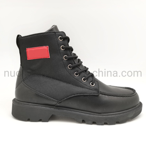 L'embout en acier composé fait sur commande d'hommes chausse des bottes de travail de sécurité de construction