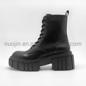 Chaussures à la mode pour femmes Automne et hiver Talon carré Bout carré Chaussures pour femmes Bottines courtes